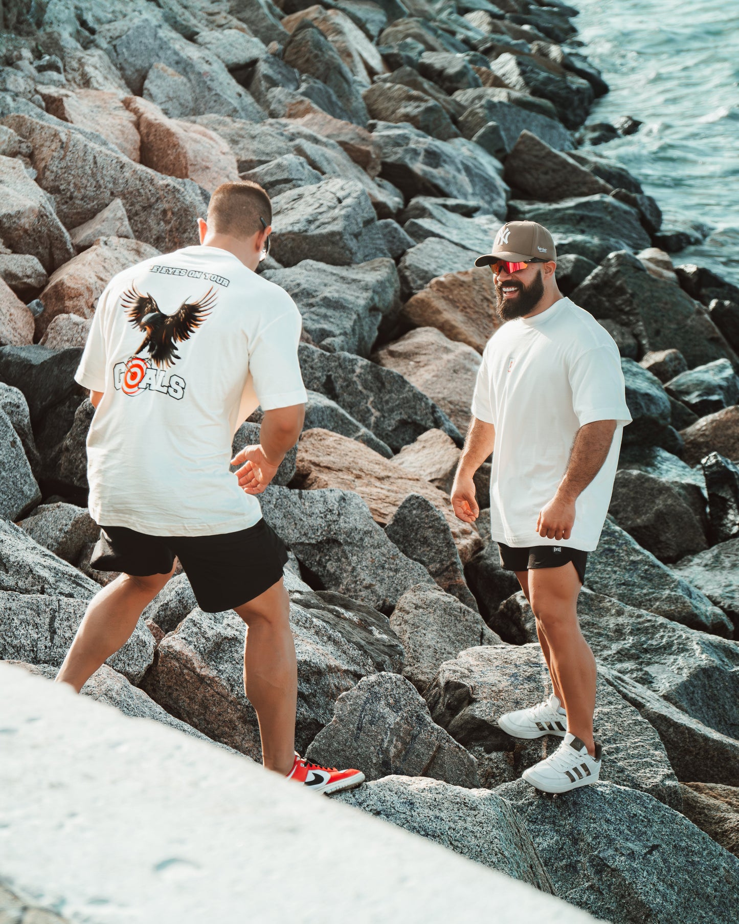 Camiseta Oversized "Águia (Branca-Off White)"